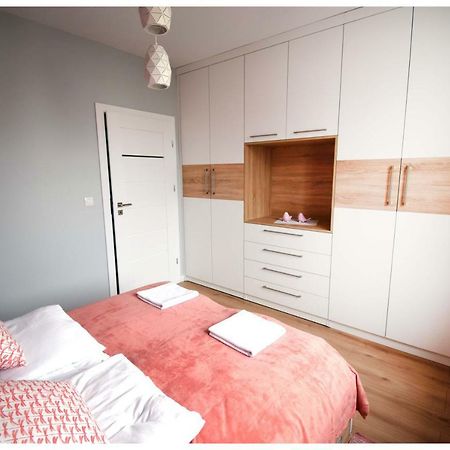 Color 24 Premium Appartement Stalowa Wola Buitenkant foto