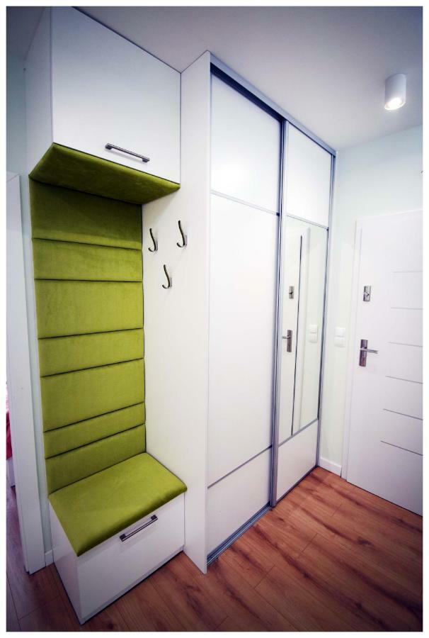 Color 24 Premium Appartement Stalowa Wola Buitenkant foto