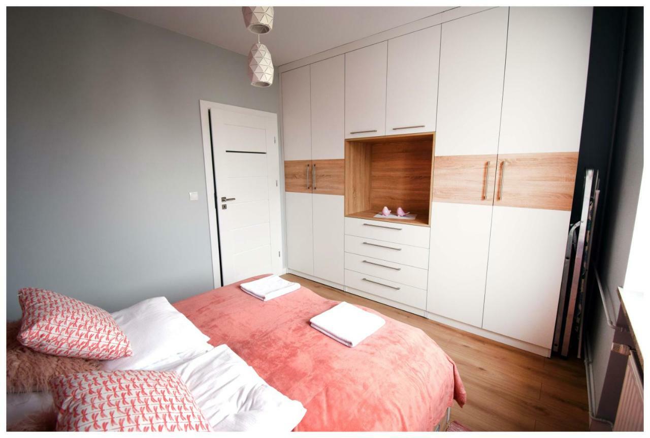 Color 24 Premium Appartement Stalowa Wola Buitenkant foto