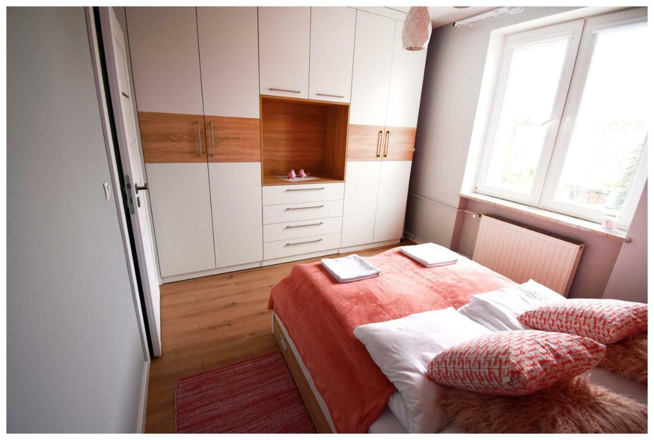 Color 24 Premium Appartement Stalowa Wola Buitenkant foto